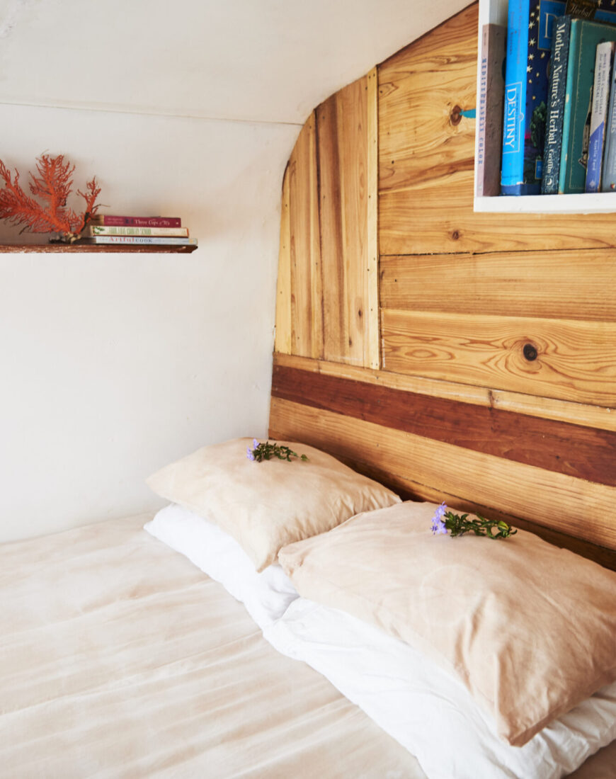 Tiny Home Accommodation Veld And Sea Bedroom